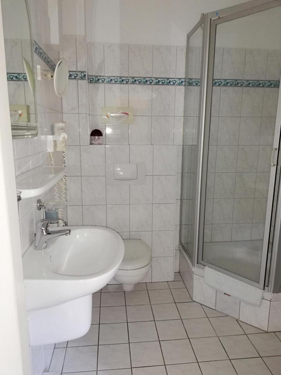Hotel Dorfschaenke Budelsdorf Bagian luar foto