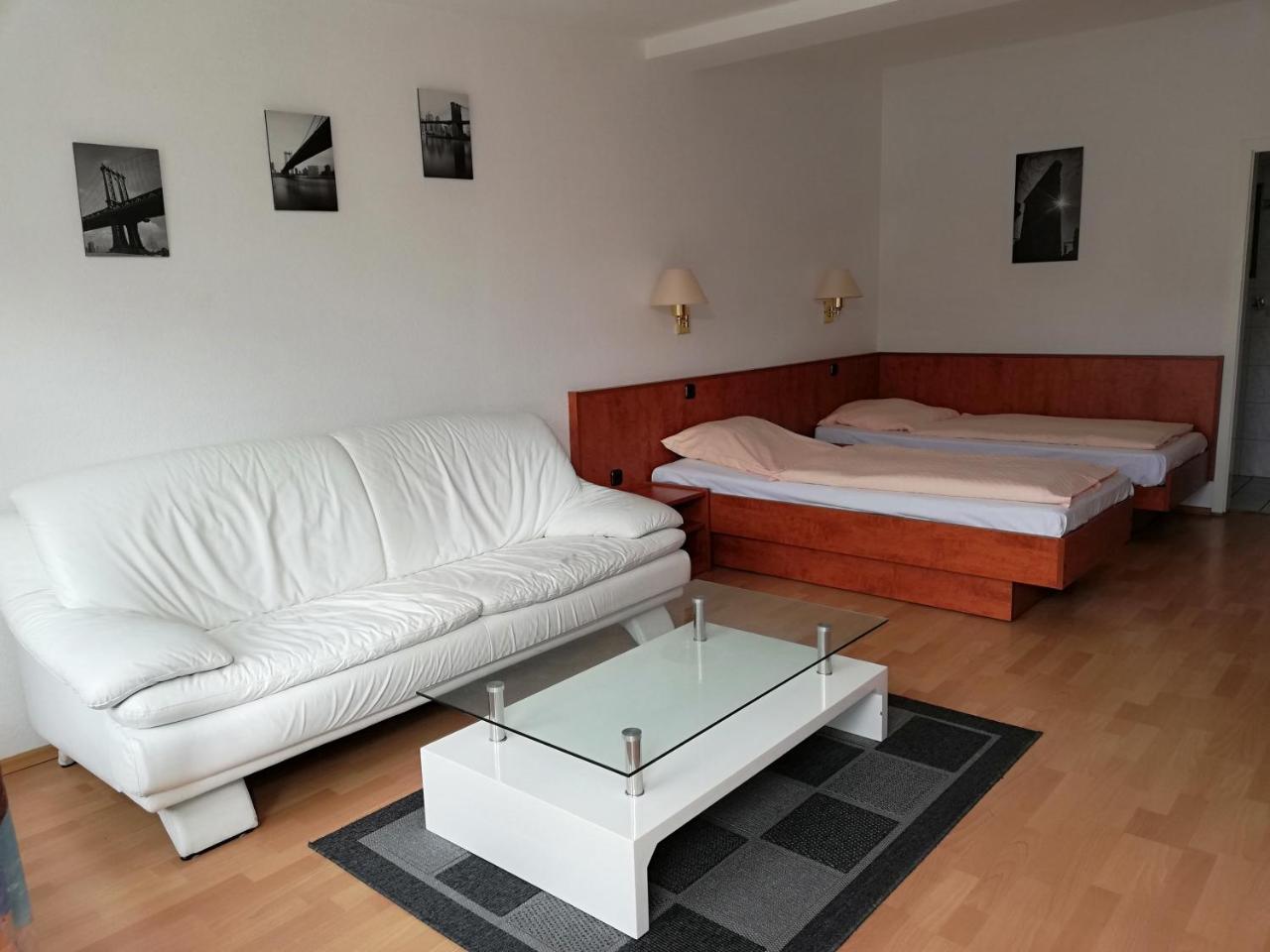 Hotel Dorfschaenke Budelsdorf Bagian luar foto