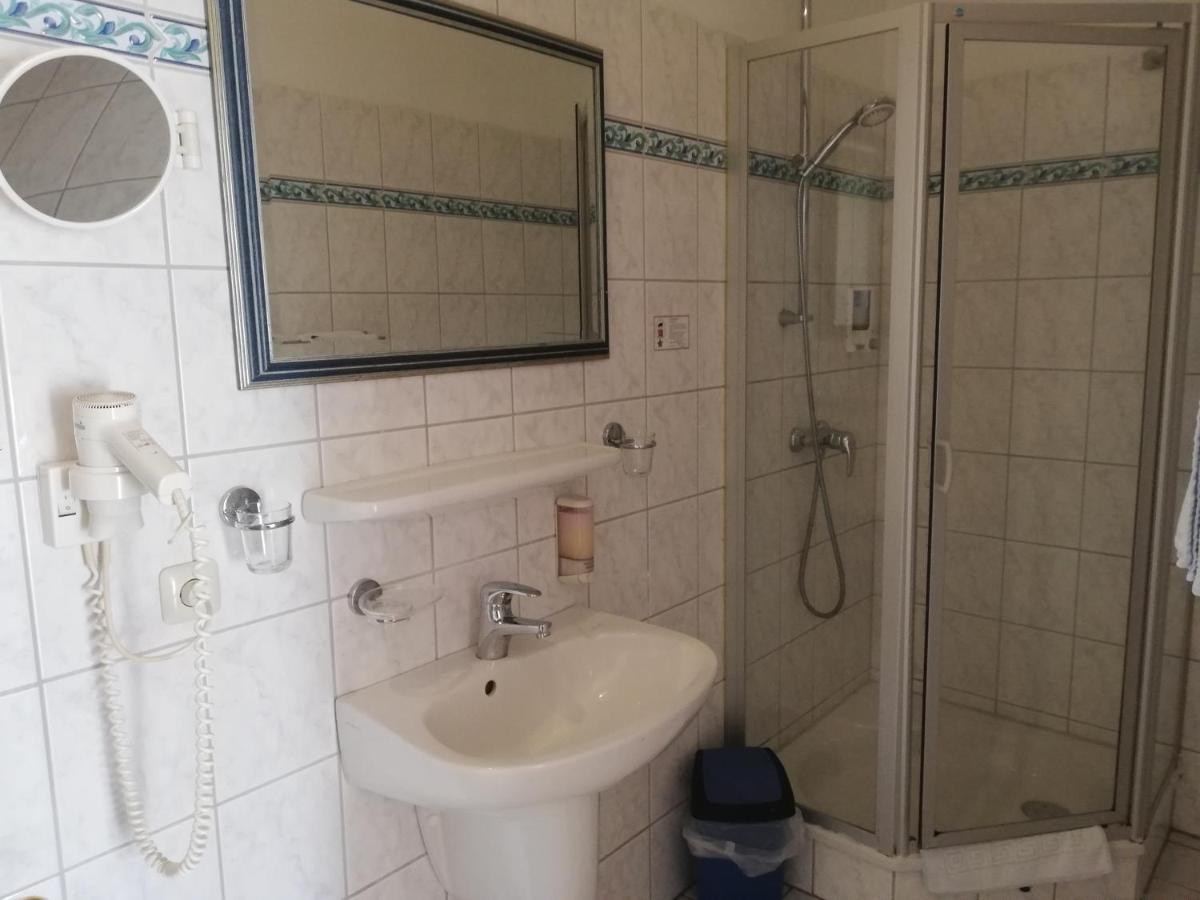Hotel Dorfschaenke Budelsdorf Bagian luar foto
